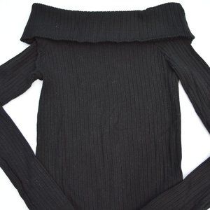 DIVIDED Black off the shoulder sweater